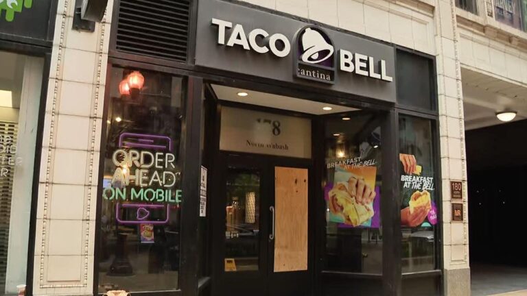 2 Were Injured In A Shooting At Taco Bell In