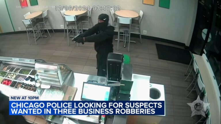 Chicago Crime: New Surveillance Video Shows Armed Robbery Suspects Holding