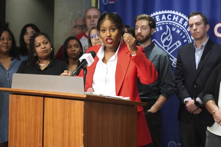 The teachers union in chicago spends $ 2.1 million on